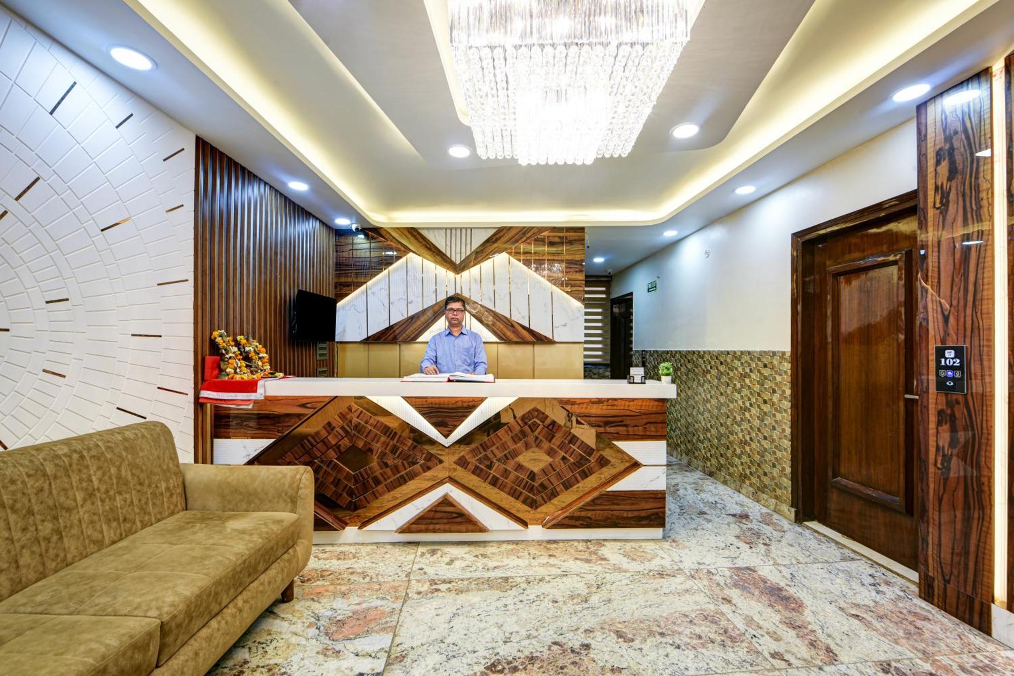 New Frontier - 2 Mins From Old Delhi Railway Station & Chandni Chowk Екстериор снимка
