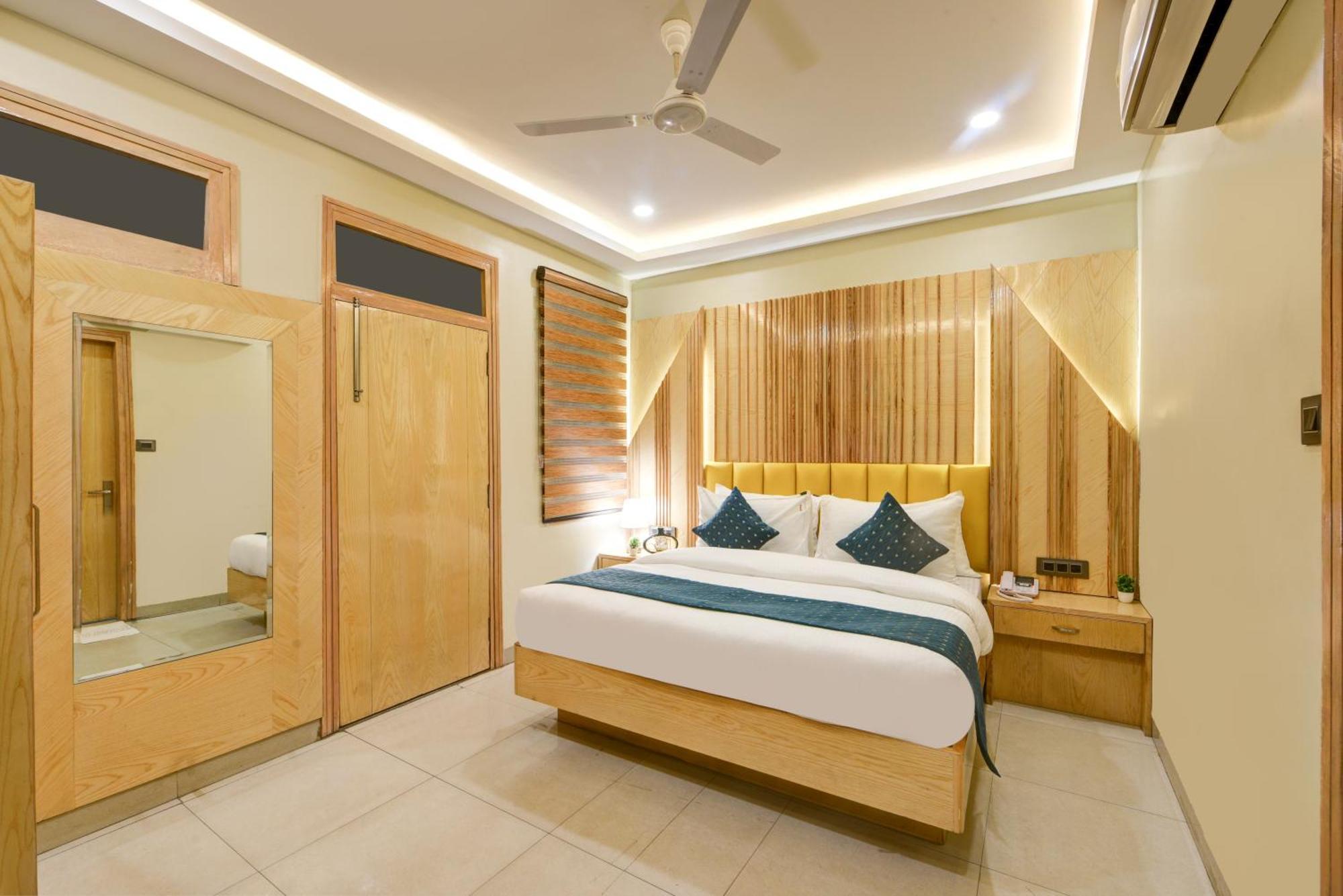 New Frontier - 2 Mins From Old Delhi Railway Station & Chandni Chowk Екстериор снимка