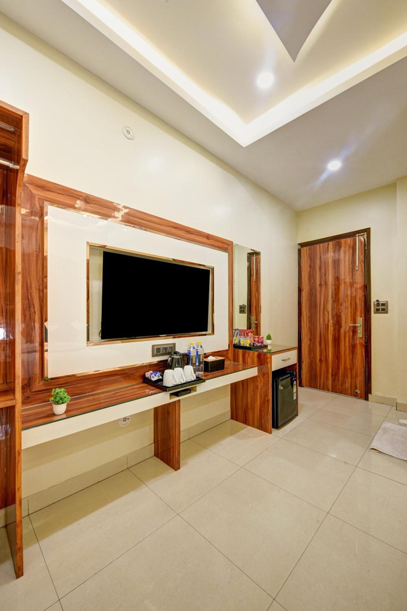 New Frontier - 2 Mins From Old Delhi Railway Station & Chandni Chowk Екстериор снимка