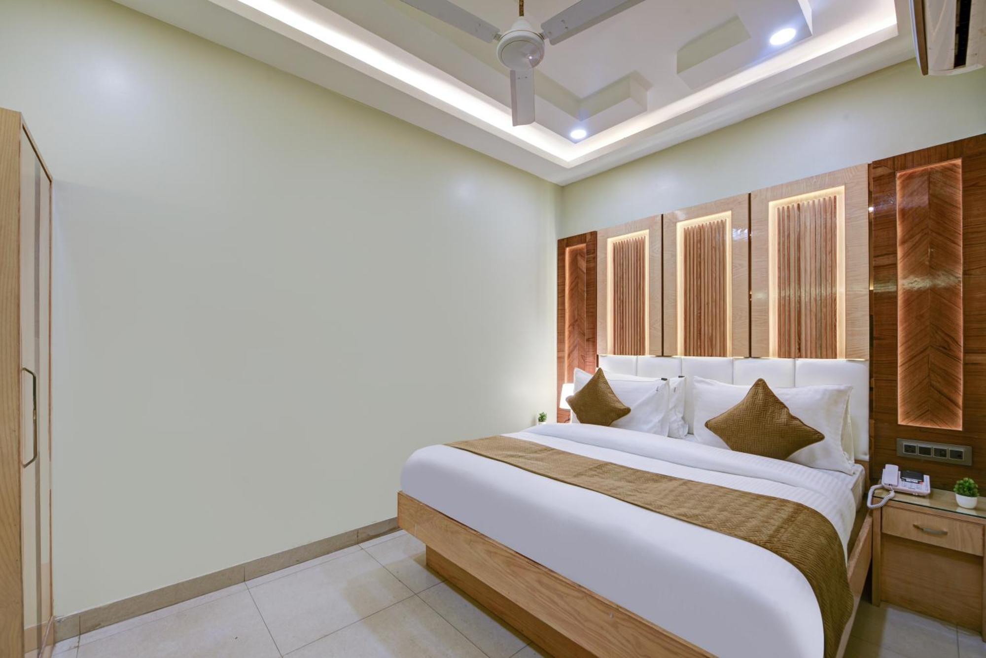 New Frontier - 2 Mins From Old Delhi Railway Station & Chandni Chowk Екстериор снимка