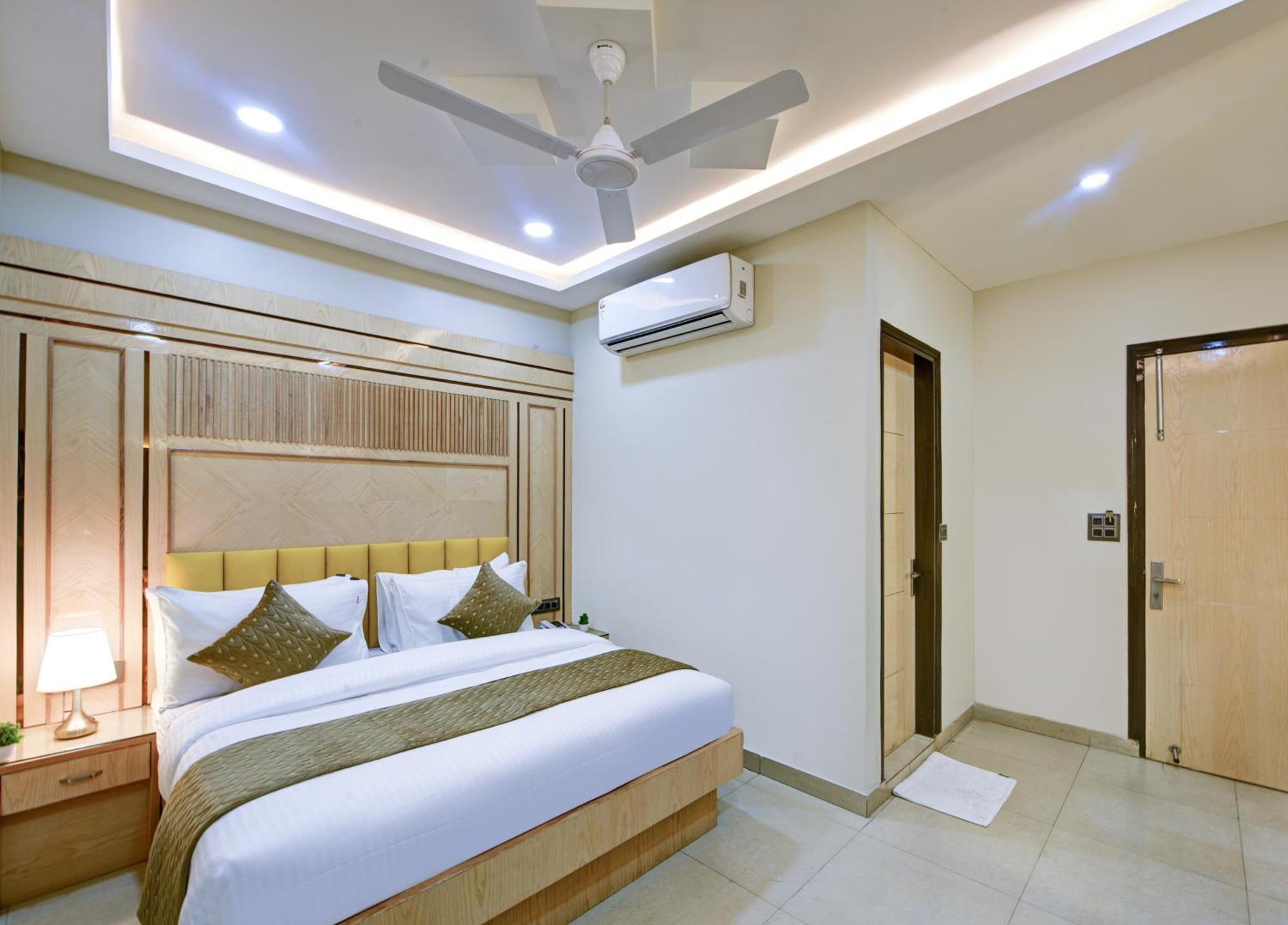 New Frontier - 2 Mins From Old Delhi Railway Station & Chandni Chowk Екстериор снимка