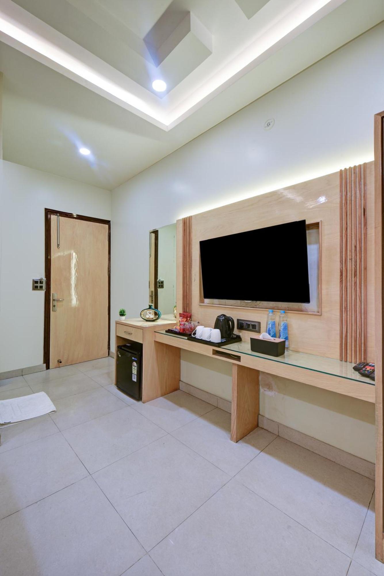 New Frontier - 2 Mins From Old Delhi Railway Station & Chandni Chowk Екстериор снимка