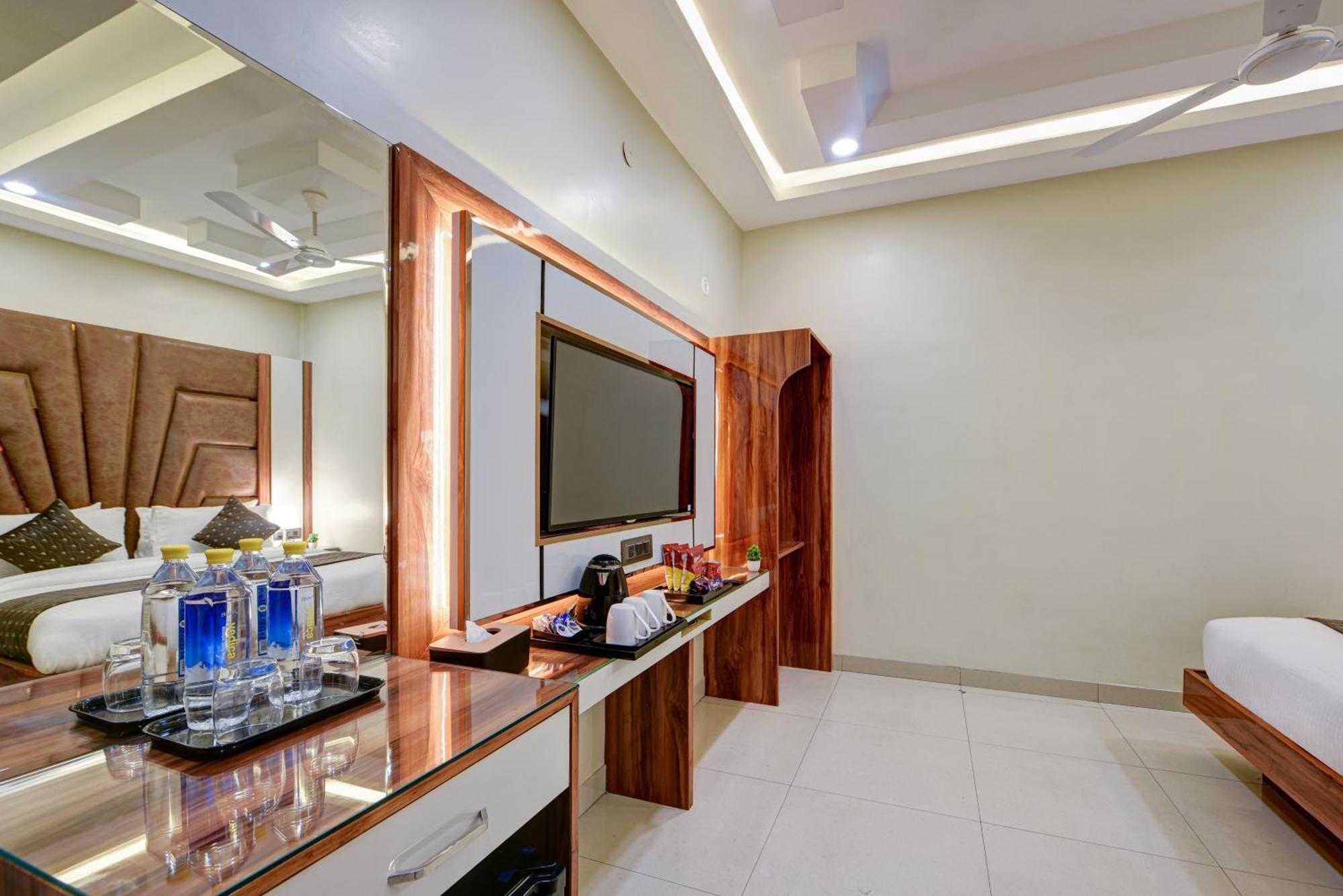 New Frontier - 2 Mins From Old Delhi Railway Station & Chandni Chowk Екстериор снимка